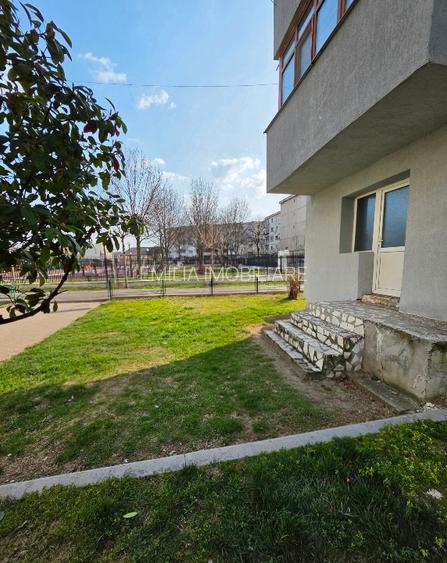 ​💎 Apartament 4 Camere (83mp) cu Dublu Acces + Spațiu Comercial Oficial - 8