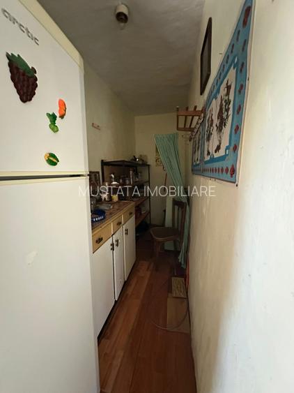 Casa cu 4 camere, zona Buzaului. - 13