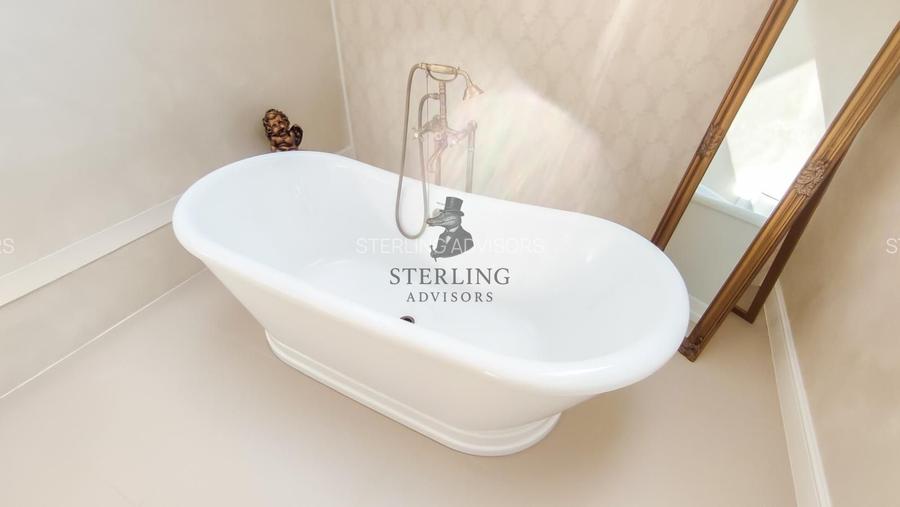 Vila restaurata in cel mai mic detaliu - zona centrala - 31