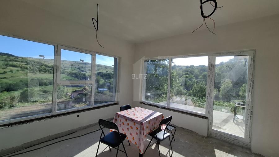 Casa pe un nivel, cu teren 2997 mp, panorama superba,Suceagu - 6