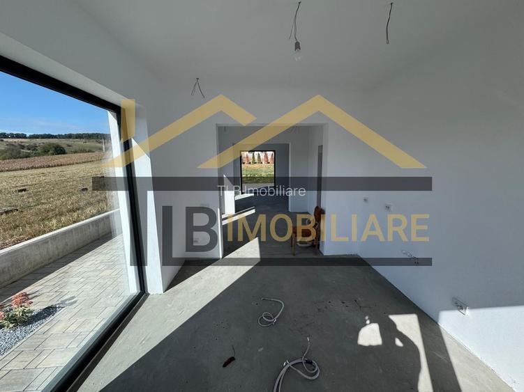Casa individuala 4 camere, 181 mp utili, teren 822mp, zona Unirii - 8