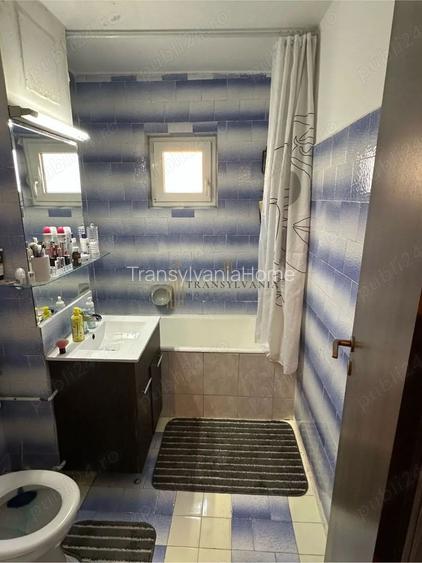 Apartament 3 camere, decomandat - 7