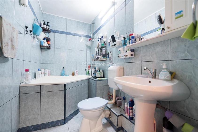 RECO Apartament 3 camere, Decomandat, zona Nufarul, etaj 8din 9, 2 balcoane inch - 23