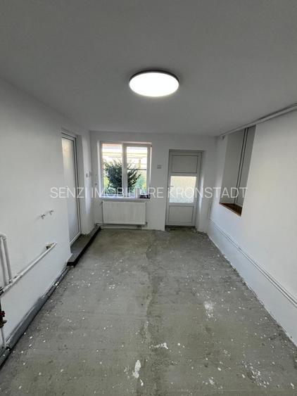 Casă complet renovată, teren 556 mp – Zărnești | 118.000 € - 7
