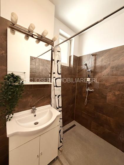 De inchiriat, apartament cu parcare - 7