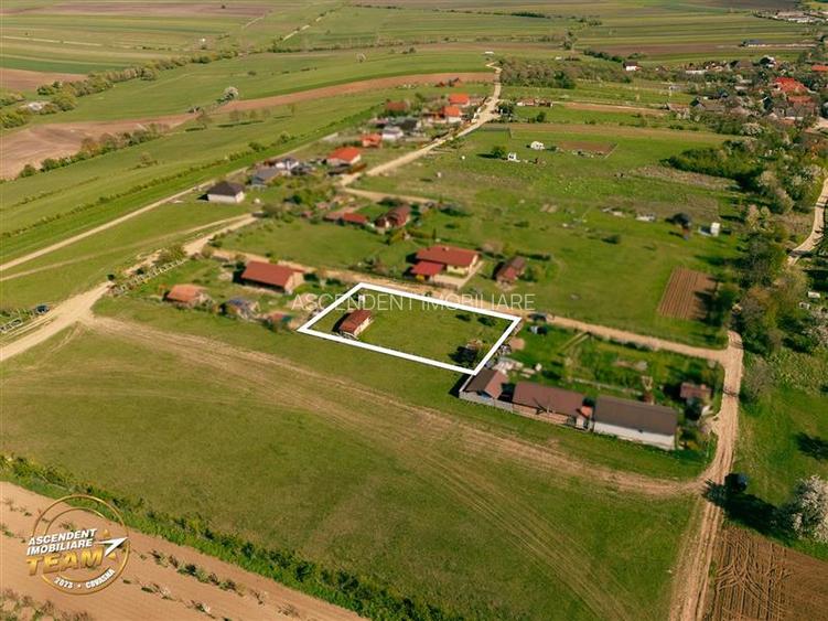 Cauti liniste aproape de oras? Teren 1.500 mp cu casuta in Calnic, Covasna - 2
