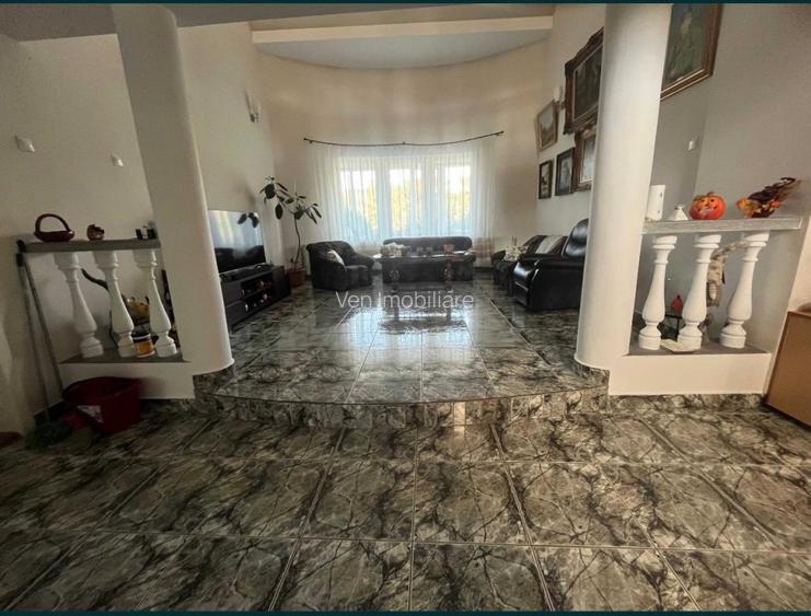 Casă spațioasă + teren intravilan-Sigmir-275 mp utili-teren 3300mp - 4