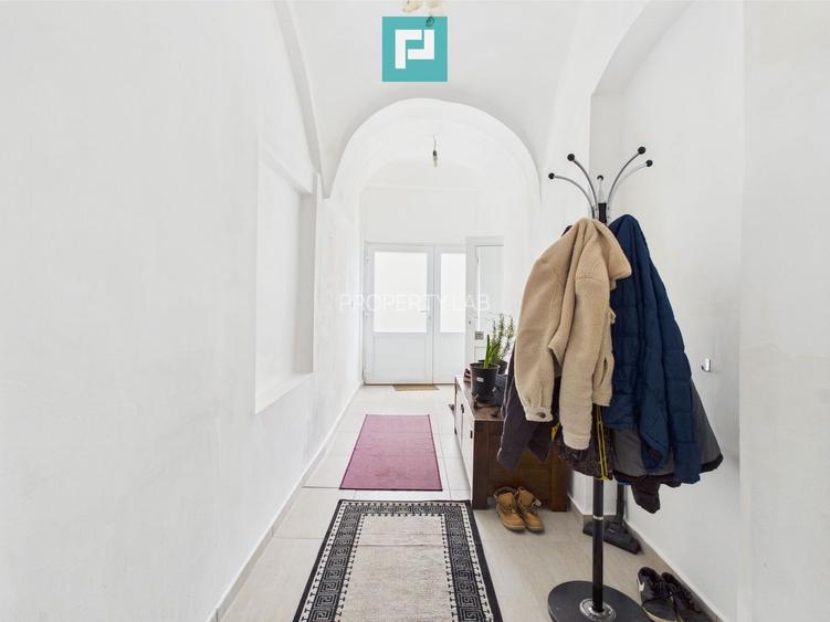 Casă cu 6 camere în zona Central - 8