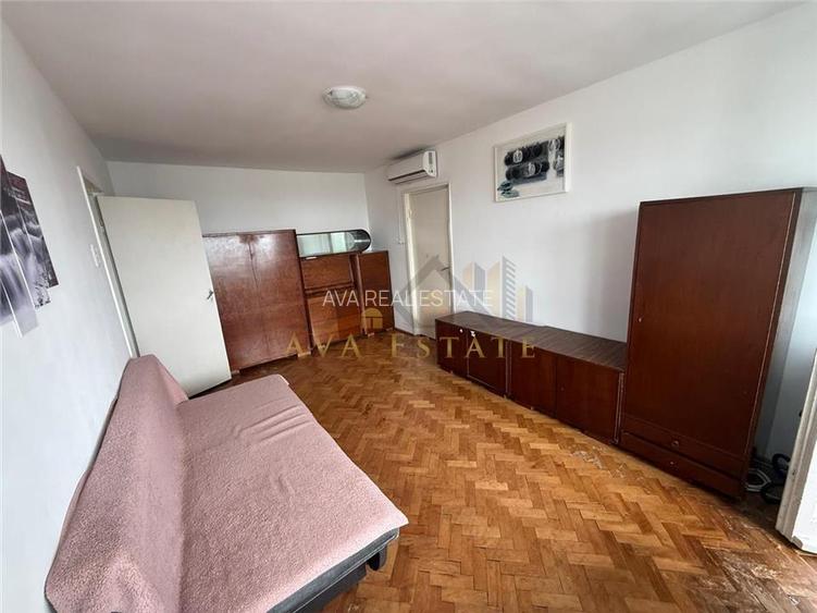 Apartament  2 camere, semidecomandat,  50 mp - Zona Cetatii - 7