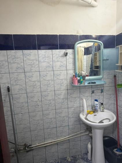 Apartament 3 camere, 39 mp, zona Piata Valea Rosie