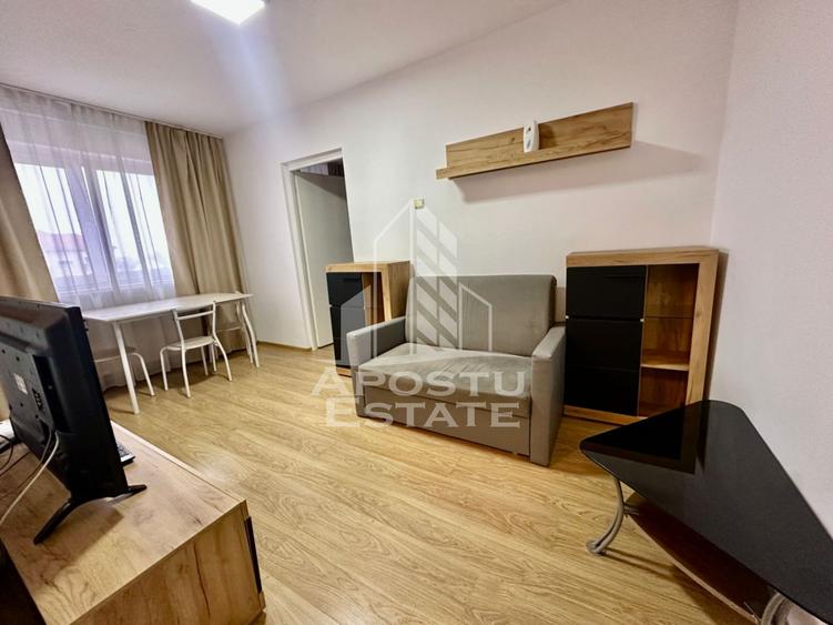 Apartament cu 2 camere, etaj intermediar, renovat, zona Sagului