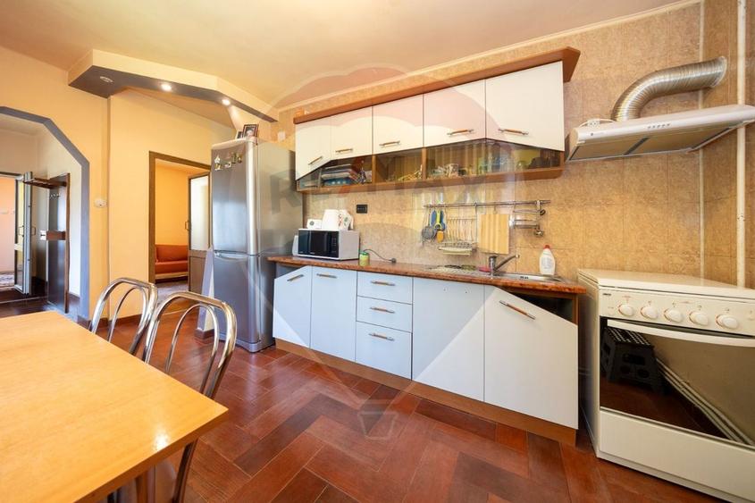 Casa cu 4 camere si 520 mp teren in Rasnov, Str. Panduri