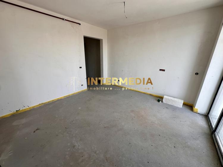 Apartament 3 camere Bloc Nou in Cetate finisat la cheie