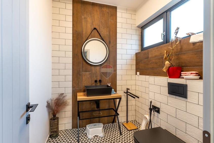Duplex 4 camere, superfinisat, terasa, zona linistita in Someseni