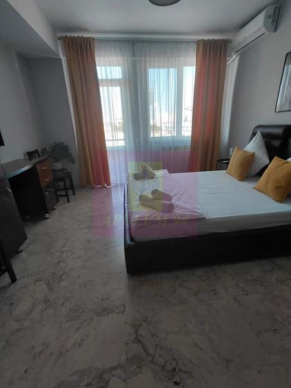 Unirii-Camera de Comert, Penthouse scara, lift privat, terasa privata