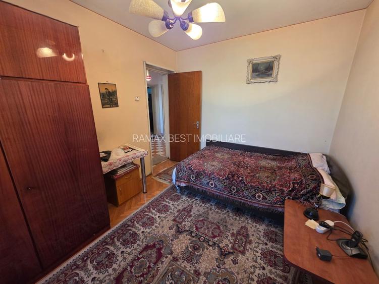 Titan, 10 minute metrou Costin Georgian, la piata Minis, 2 gr sanitare, - 7