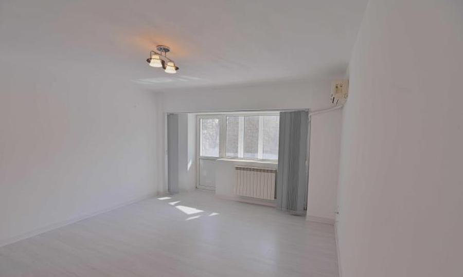 Bulevardul Decebal, stradal, RENOVAT RECENT,metrou Piata Muncii