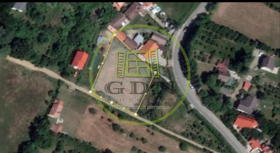 Teren Intravilan 2000 mp spre vanzare in Tocile