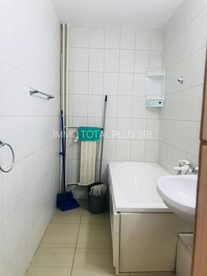 Alba Iulia, Mall Vitan, parter, ideal birou - 6