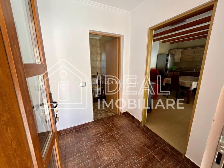 Casă renovată cu 3 corpuri și teren de 1.383 mp | Cârțișoara - 24