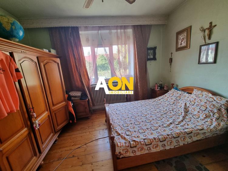 Casa de vanzare 5 camere, 805mp teren, Centru
