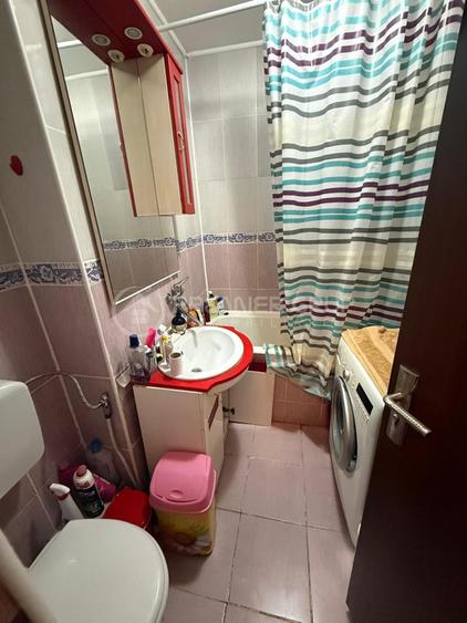 Etaj intermediar! Garsoniera 32mp cu balcon, Tatarasi - Biserica Flora