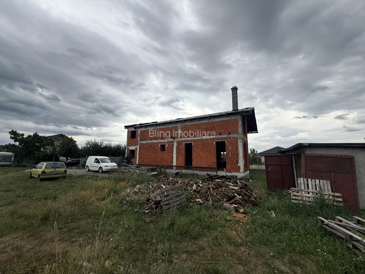 Teren cu casa la roșu - 610 mp - Jucu Rompetrol - 2