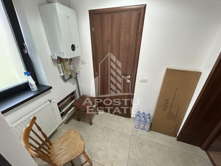 Casa pretabila birouri, 3 camere, Zona Cetatii Balta Verde