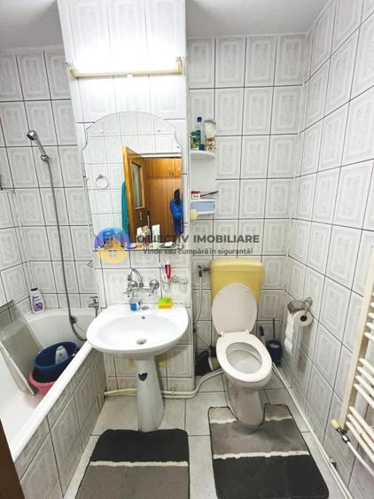 Apartament 3 camere – Bulevardul Traian, zona H-uri – Etaj 1
