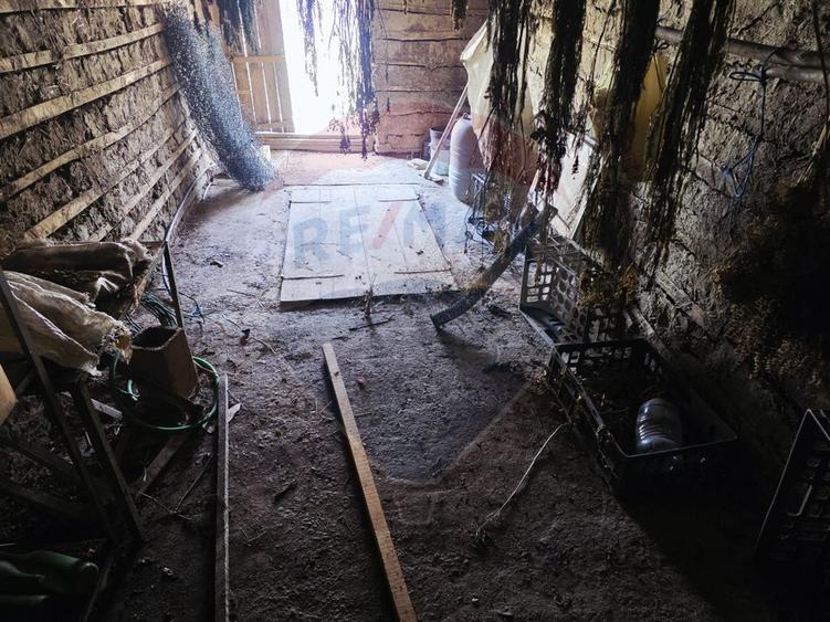 Casa de vanzare in sat Botesti, com. Ungureni, jud. Bacau.