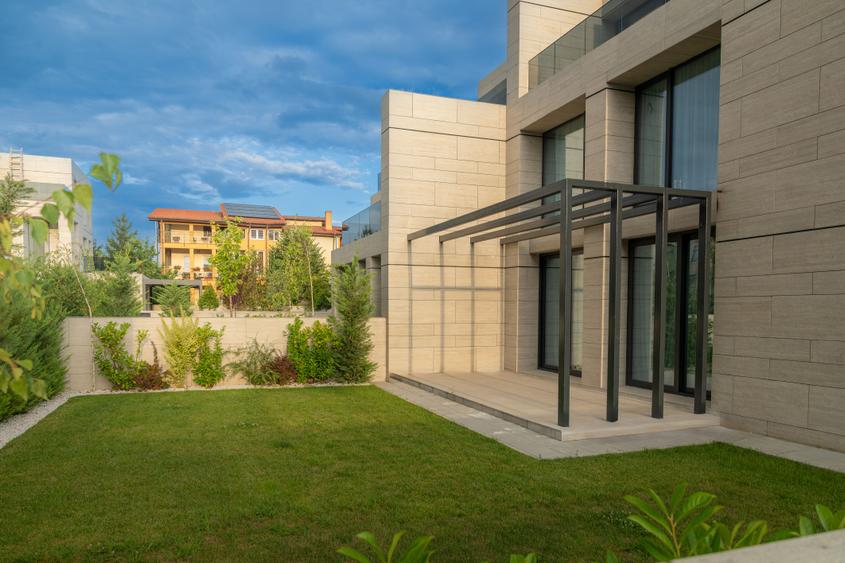 Vila cuplata premium in Pipera | 384 mp | Direct Dezvoltator | Comision 0%
