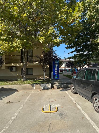 INCHIRIERE/ APARTAMENT 2 CAMERE / MILITARI/ ROSU /LOC DE PARCARE/ 420 EURO