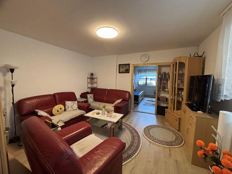 Casa de vânzare în zona Girocului
