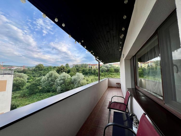 Apartament 3 camere | 64 mp + terasă 11 mp | Parcare inclusă | Str. Stejarului