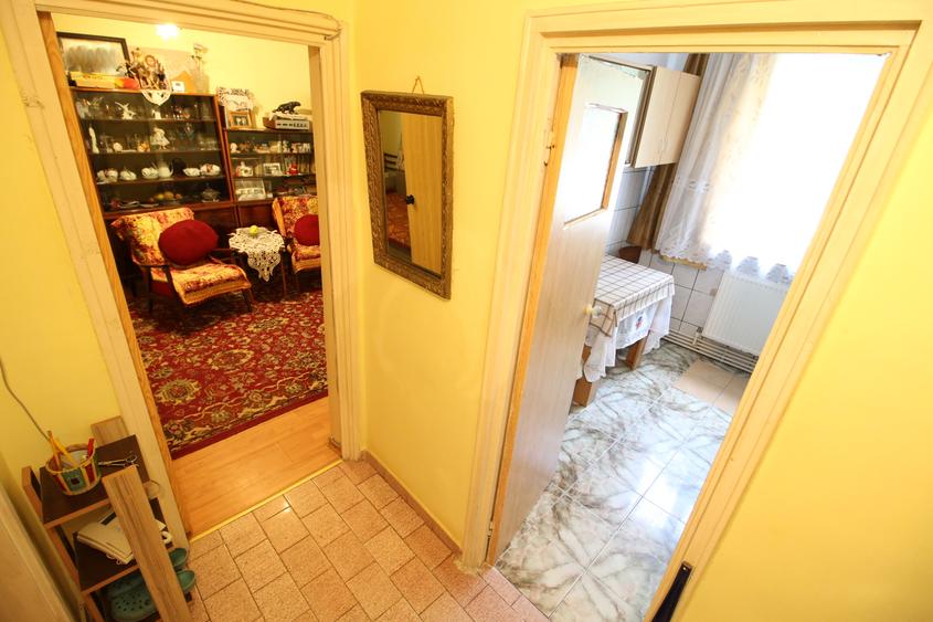 Apartament 2 camere Tiglina 1, parter, balcon, centrala termica