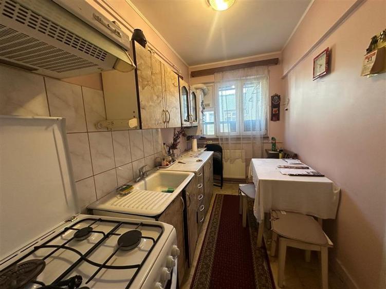 Apartament 3 camere de vanzare, Piata Unirii