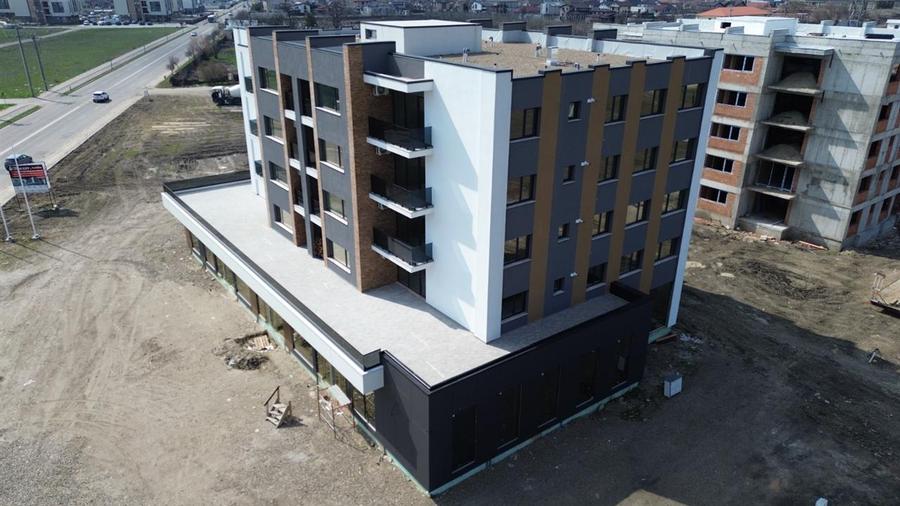 Apartament 2 camere, etaj 1,65mp utili de vanzare in complex Ozone City