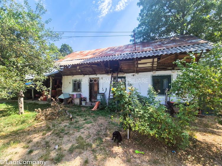 Casa , teren intravilan Urlueni Barla Arges