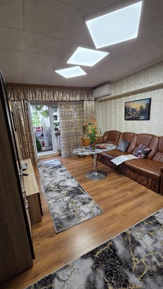 3 Camere et.10 An constructie 1985 Zona Ghencea