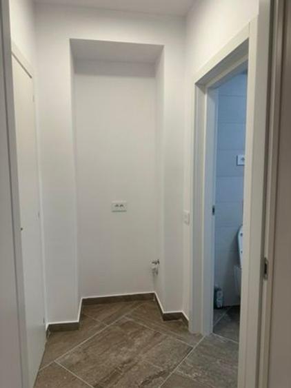 Apartament 2 camere renovat 2025 in zona Piata Astra # Spatii comerciale RoBU
