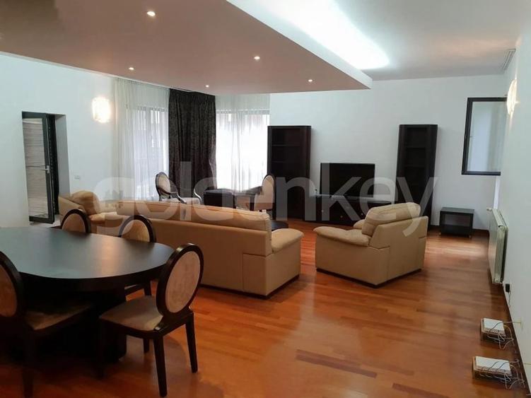 Apartament spatios cu 3 camere | 50mp terasa