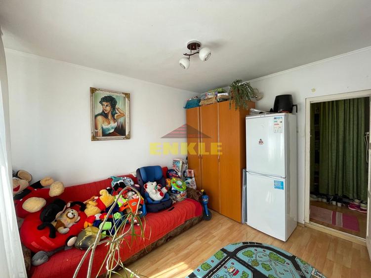 Vânzare apartament 4 camere – zonă Împărat Traian