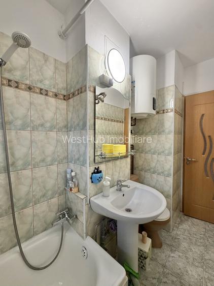 Apartament 1 camere, decomandat, etaj 3, zona Dambovita - 6
