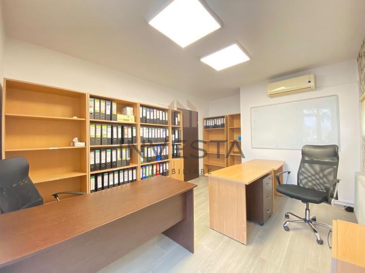 Apartament cu 4 camere decomandat, parcare, etaj intermediar, Centru!