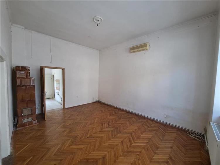 Spatiu comercial, 130 mp utili, situat in zona Centrala!