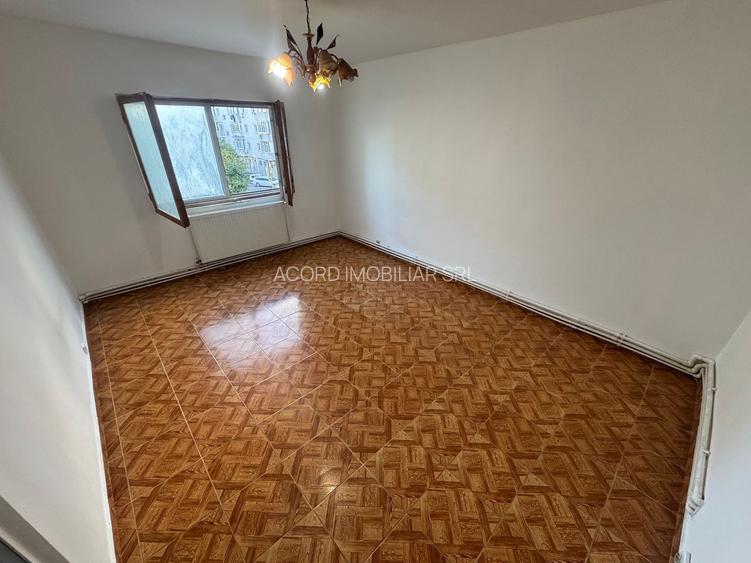 Apartament 4 camere zona Cet cu Centrala - 2