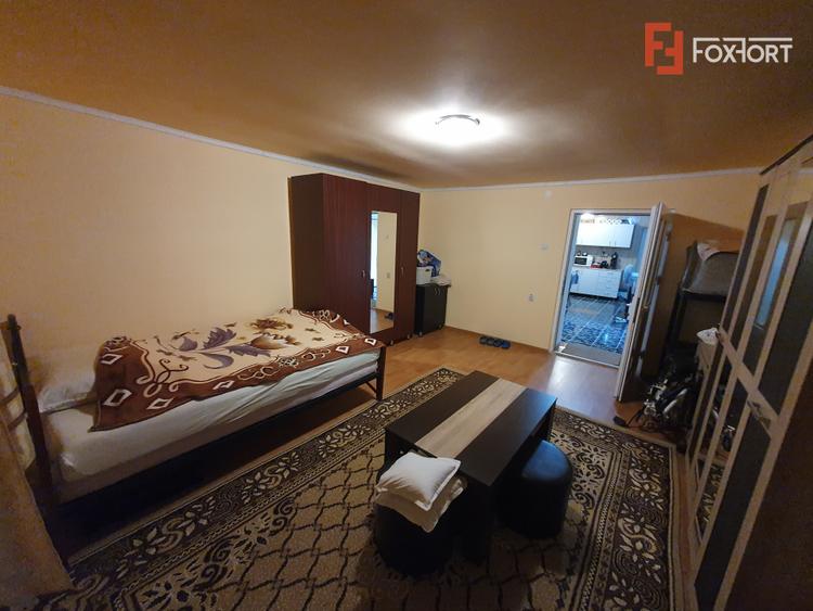 Casa individuala cu 3 camere, 130 mp utili, teren 1238 mp, in Livezile Timis