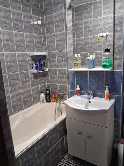 Apartament 4 camere mobilat si utilat ,decomandat,etaj 4/4,liber imediat,