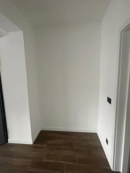 2 camere complex exclusivist, la 300m de Peles, 2025, 68mp, 2 terasa, centrala