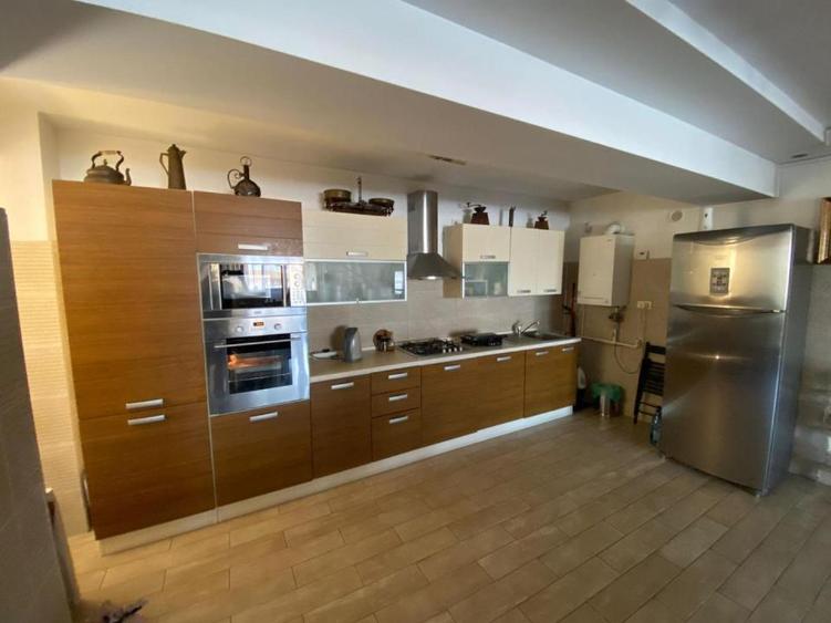 De închiriat: Penthouse duplex la 2 min de metrou Aviatorilor